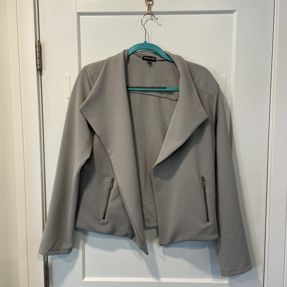 Olivia Blu Jackets & Blazers - Olivia Blu Women’s Open Front Jacket Size Large Ribbed NWT Gray Modern